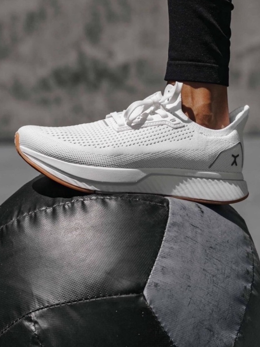 Flux Footwear Adapt Runner Wide Toe Box White Gum 11.5 Barefoot Running Shoes